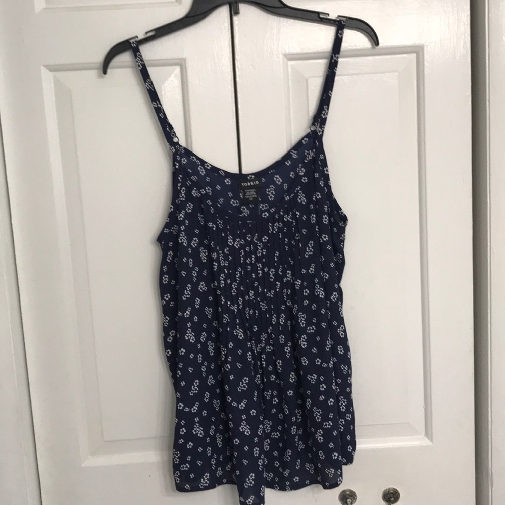 NWT Torrid floral chiffon cami